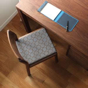 BC44BW �r�[�O���`�F�A�i�E�H�[���i�b�g�j �N�b�V�����^�C�v